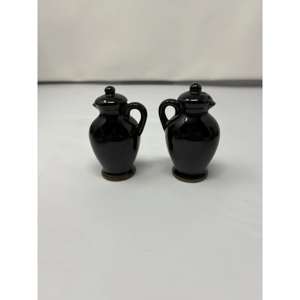 Vintage Redware Pottery Black Pitchers Salt and Pepper Shaker Set‎